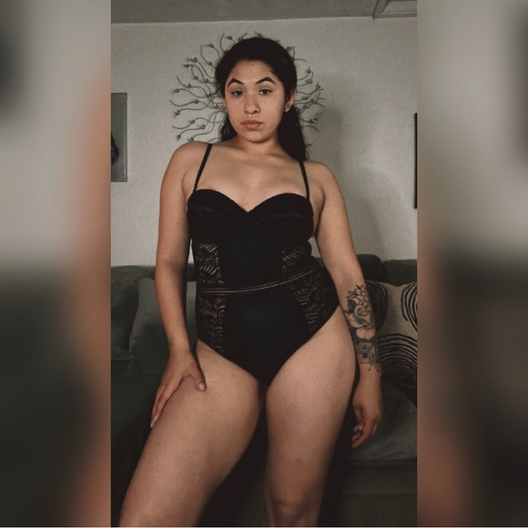 Pull Me Closer To You Lace Teddy - Picture 1 of 4